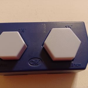 Creative Memories punches polygraph six sides USED